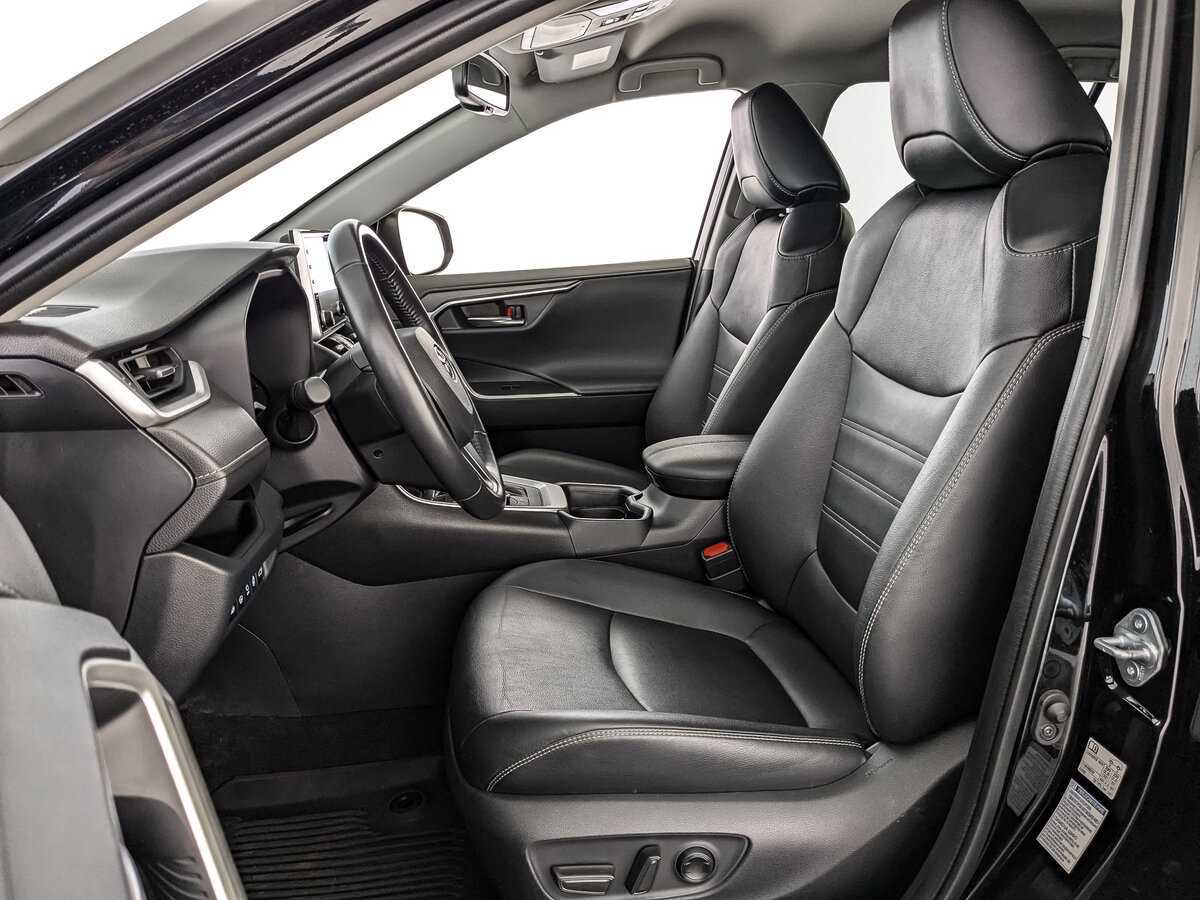 Купить Toyota RAV4 с пробегом. Фото: #15