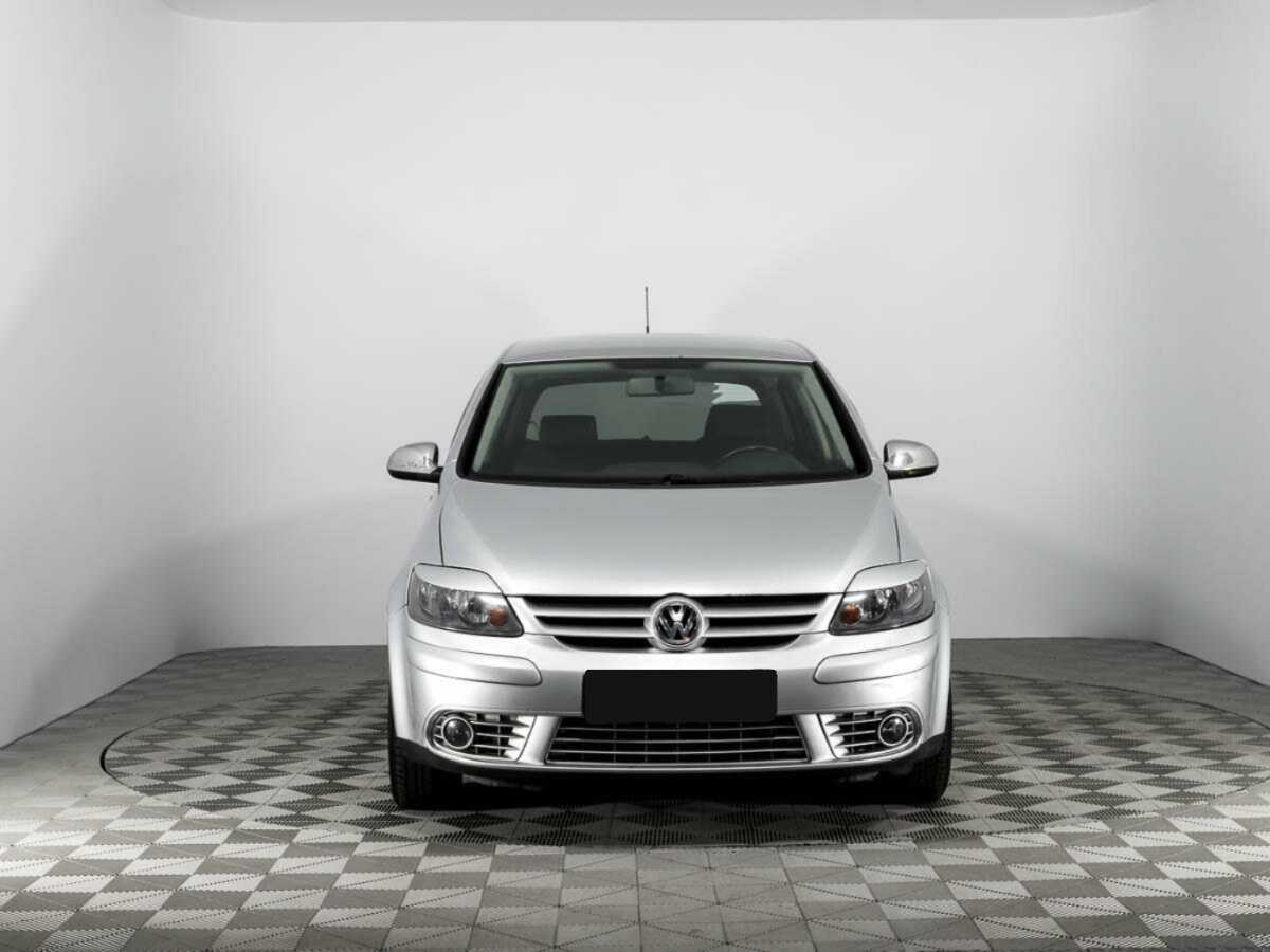 Купить Volkswagen Golf Plus с пробегом. Фото: #1