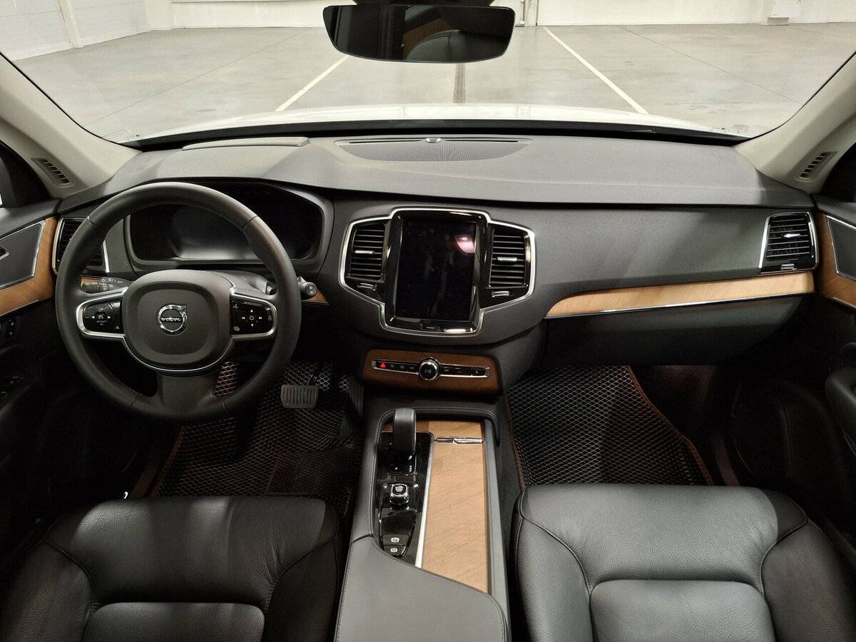 Купить Volvo XC90 с пробегом. Фото: #13