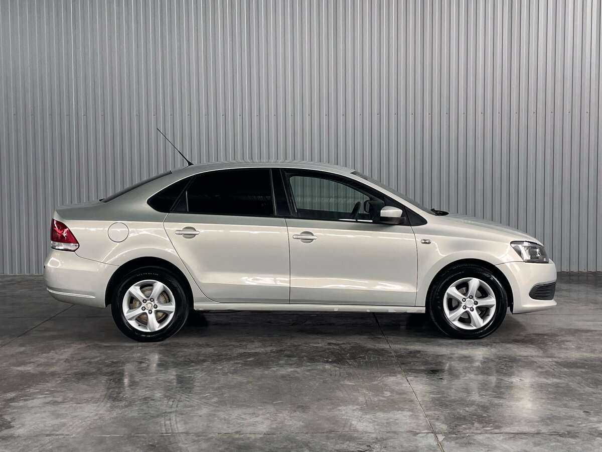 Купить Volkswagen Polo с пробегом. Фото: #3