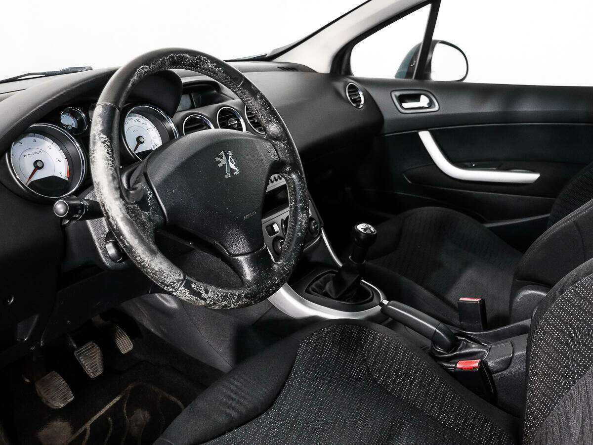 Купить Peugeot 308 с пробегом. Фото: #8