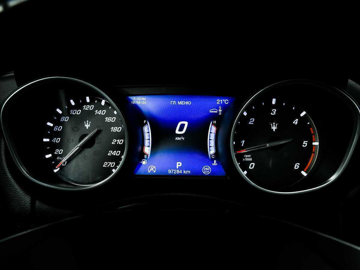 Купить Maserati Levante с пробегом. Фото: #7