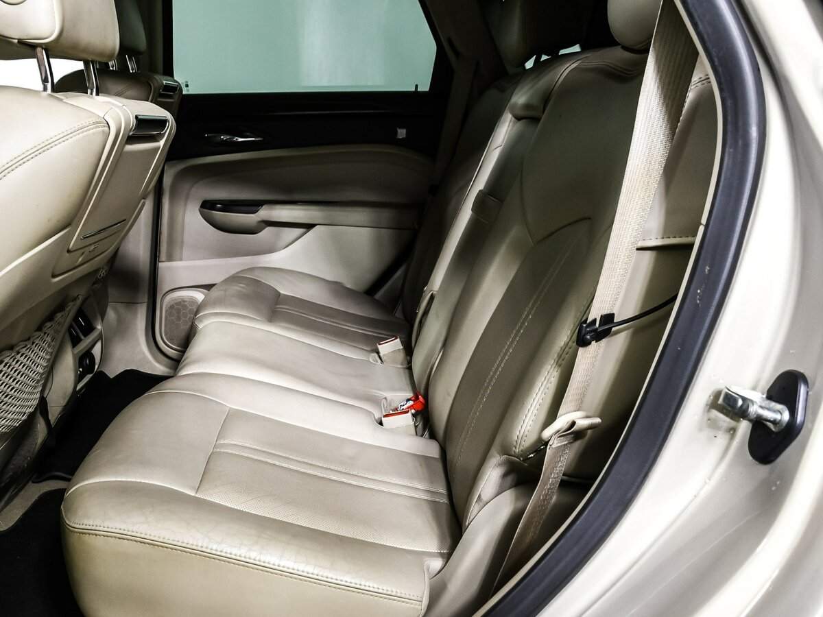 Купить Cadillac SRX с пробегом. Фото: #11