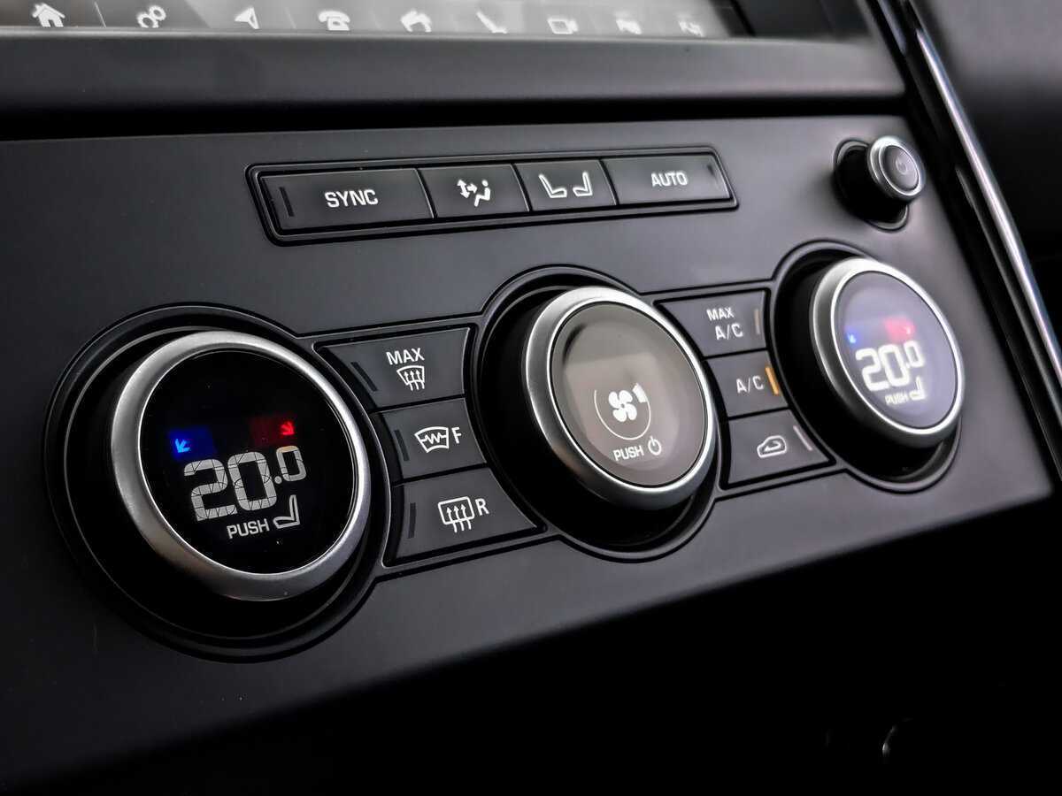 Купить Land Rover Discovery с пробегом. Фото: #23