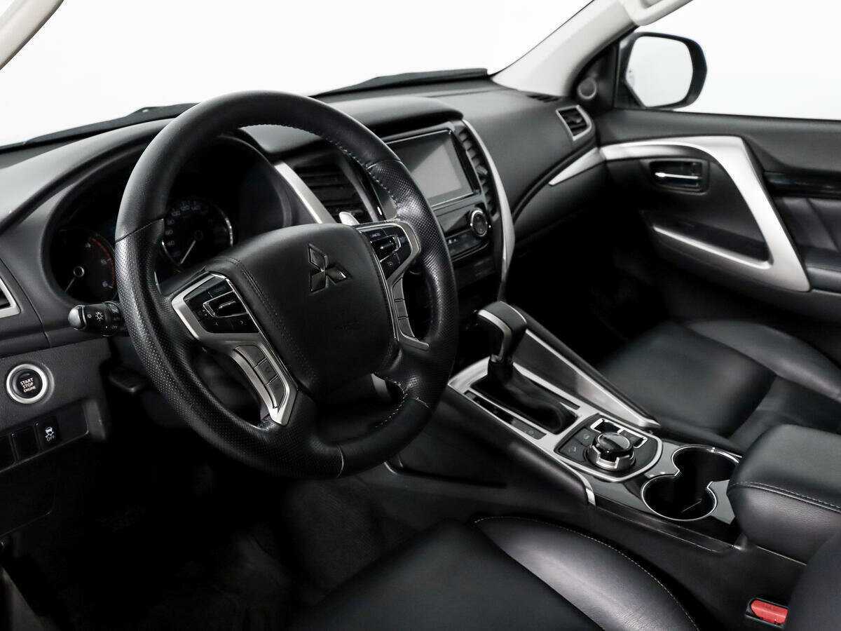 Купить Mitsubishi Pajero Sport с пробегом. Фото: #8