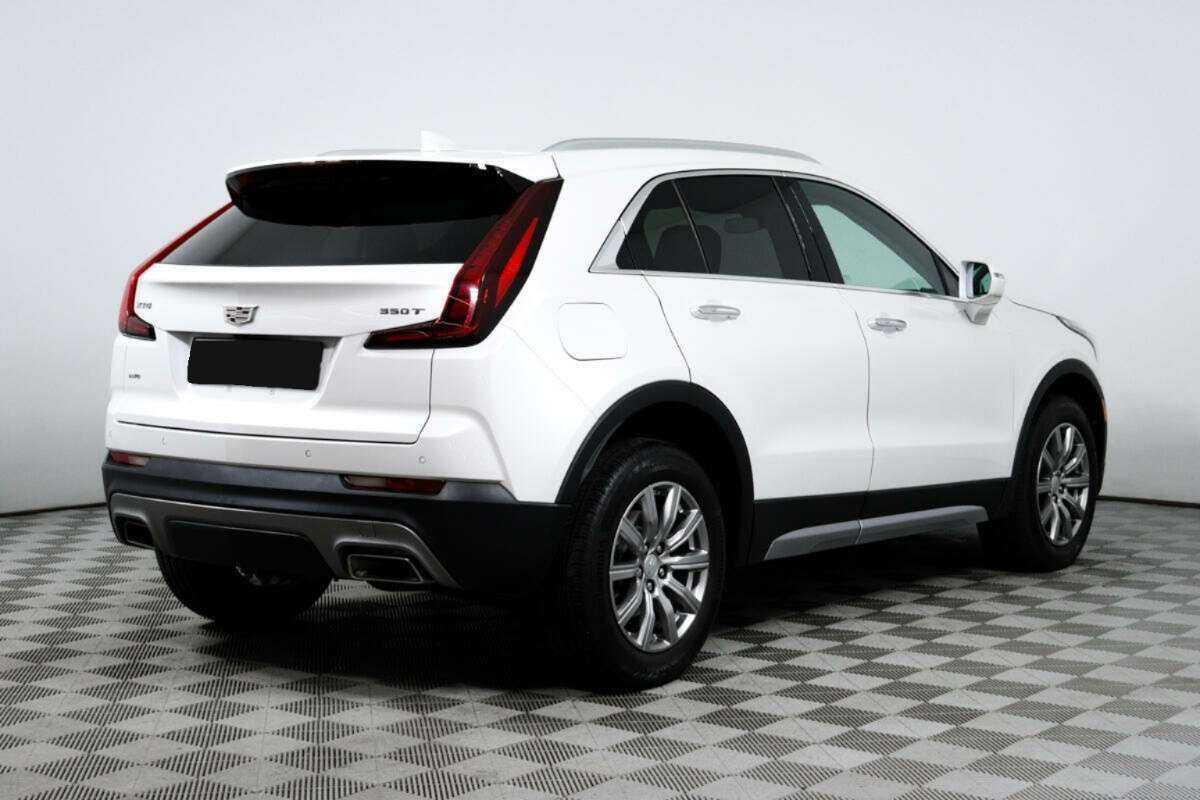 Купить Cadillac XT4 с пробегом. Фото: #4