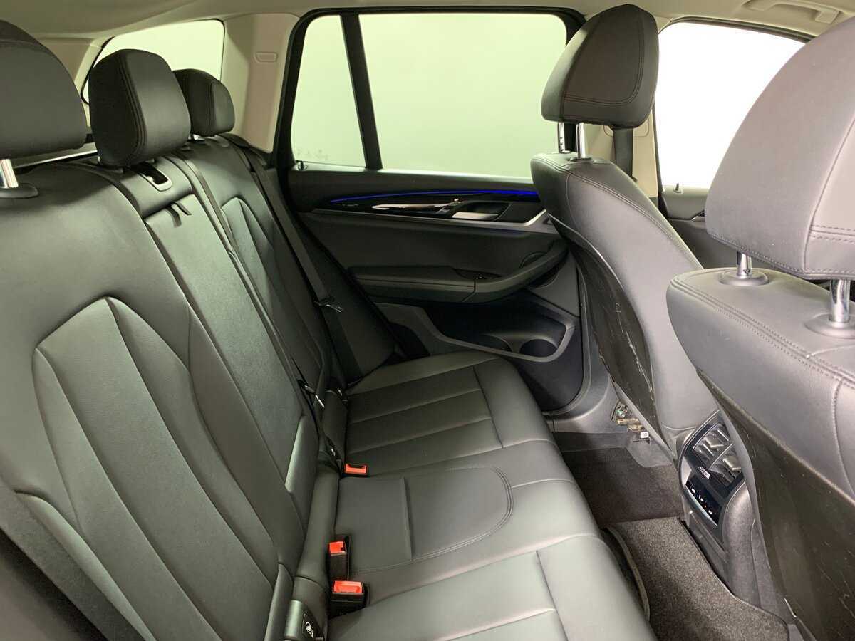 Купить BMW X3 с пробегом. Фото: #17