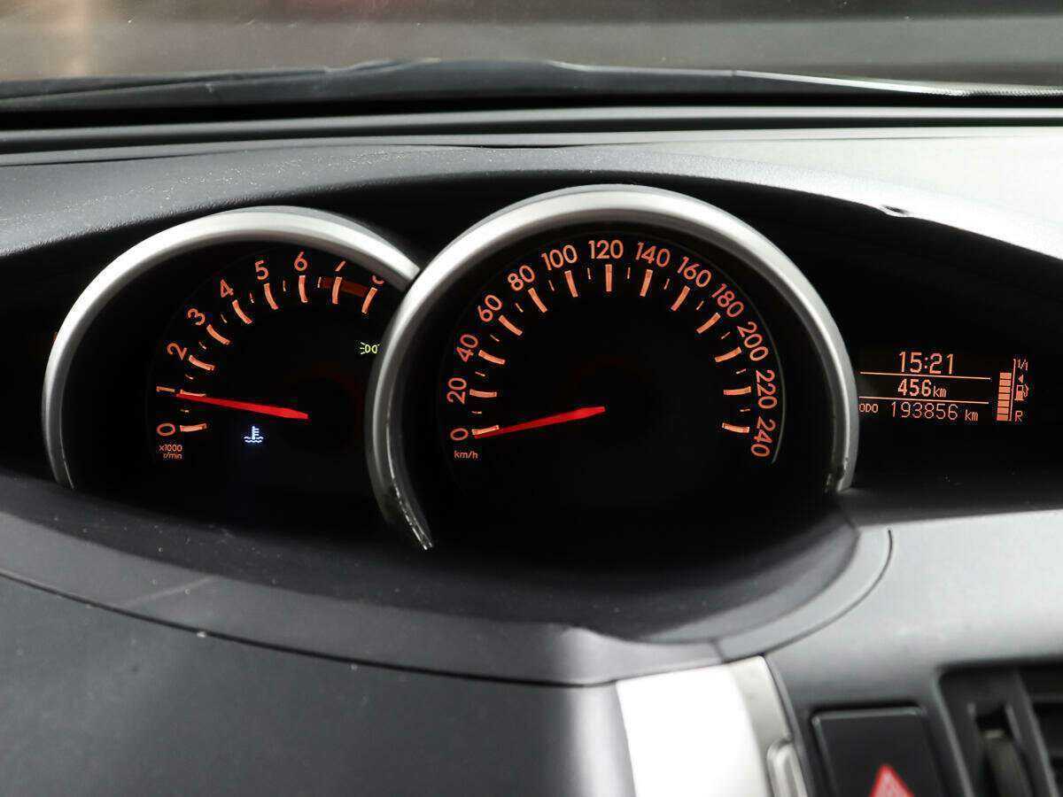 Купить Toyota Verso с пробегом. Фото: #13