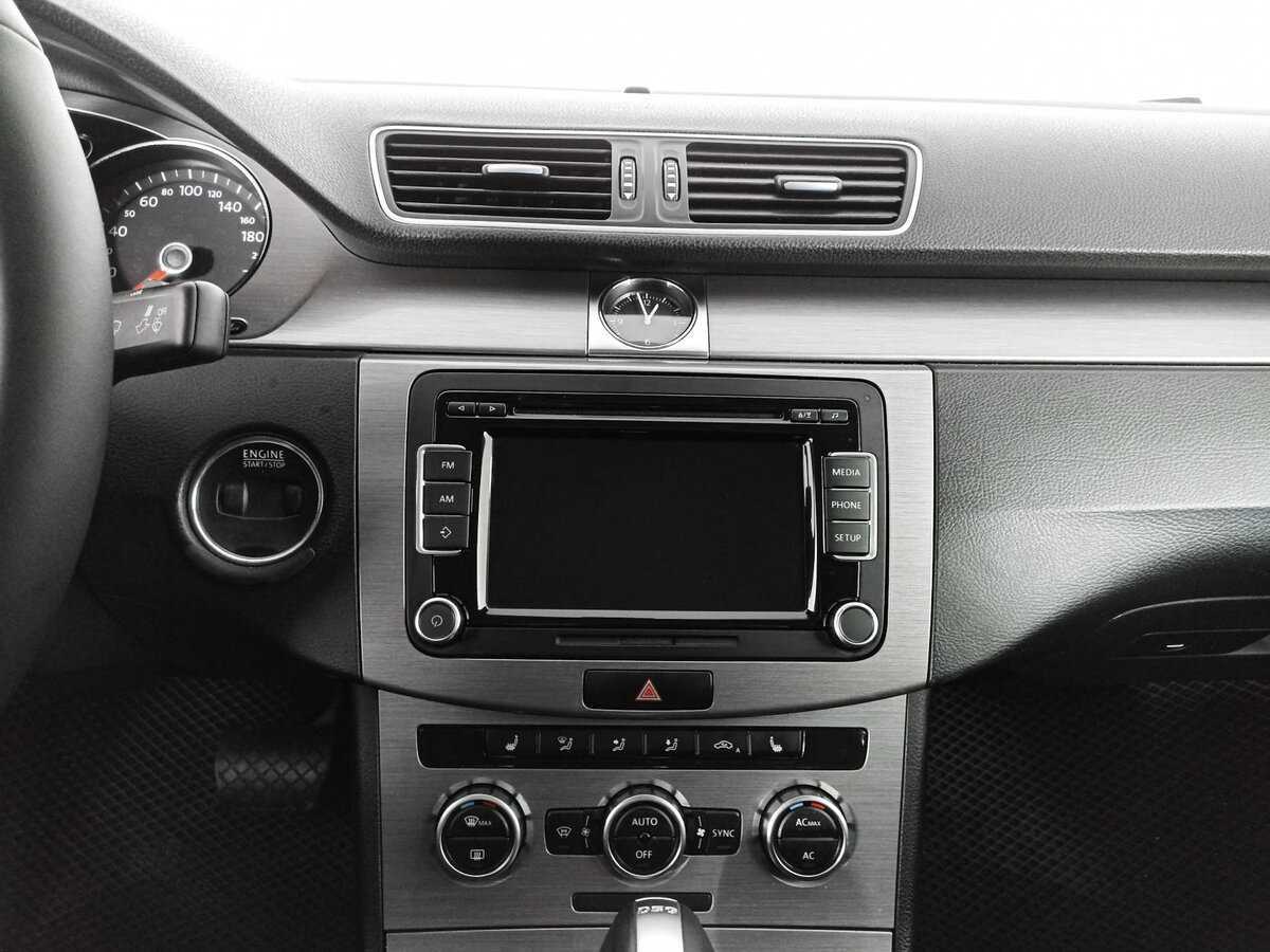 Купить Volkswagen Passat с пробегом. Фото: #12