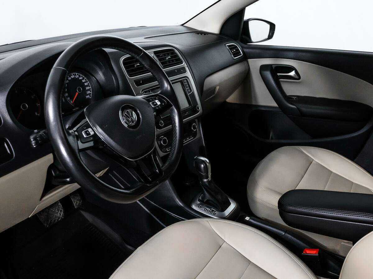 Купить Volkswagen Polo с пробегом. Фото: #6