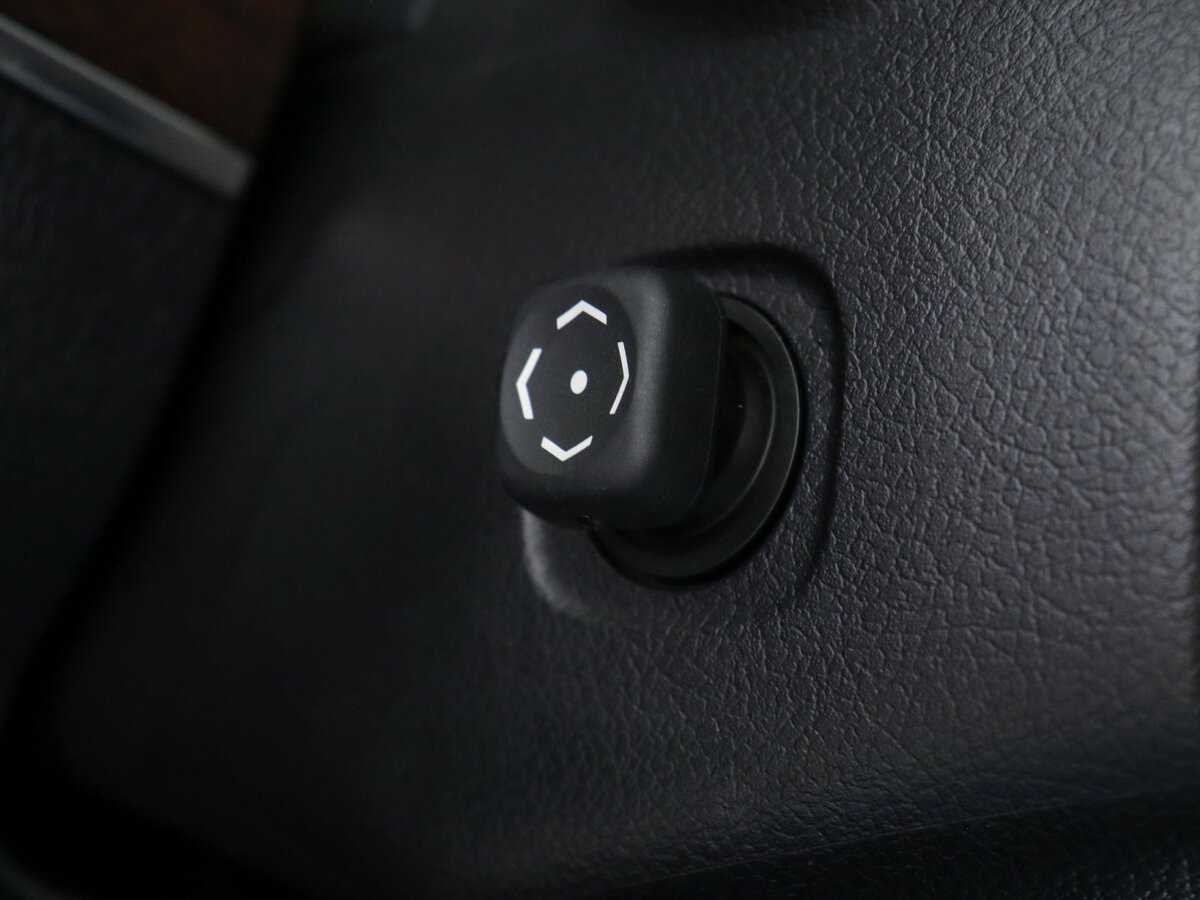 Купить Toyota Land Cruiser с пробегом. Фото: #24