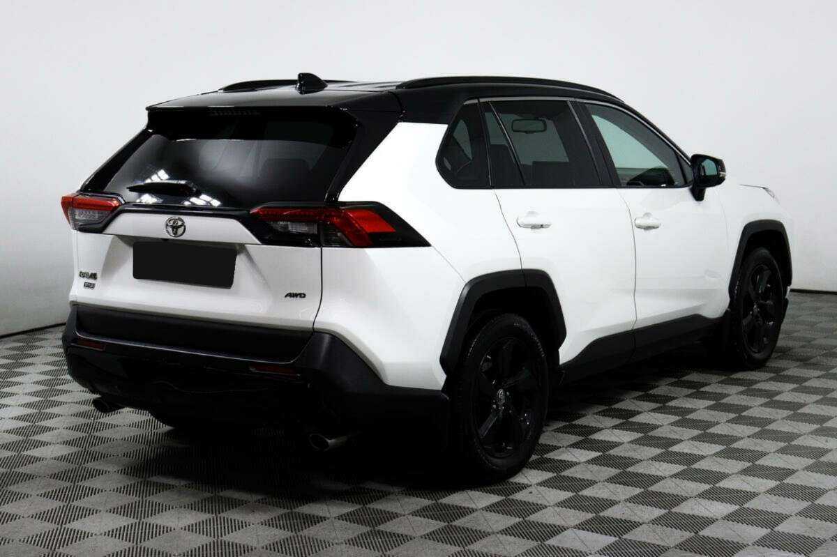 Купить Toyota RAV4 с пробегом. Фото: #4