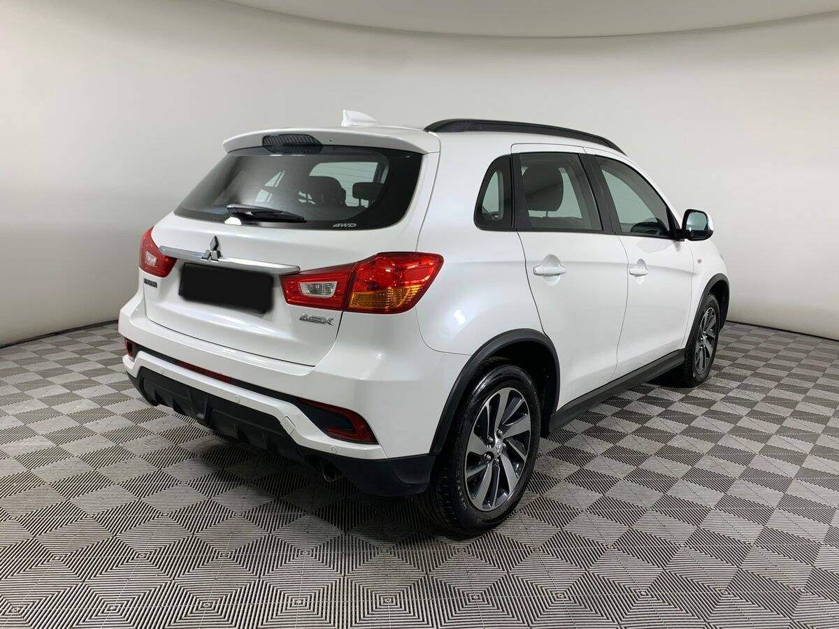 Купить Mitsubishi ASX с пробегом. Фото: #4