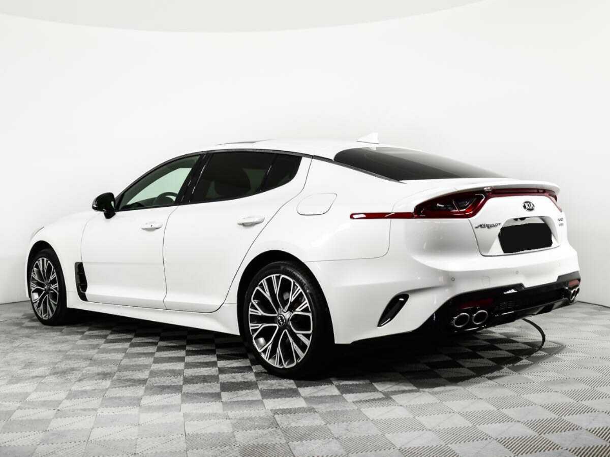 Купить Kia Stinger с пробегом. Фото: #4