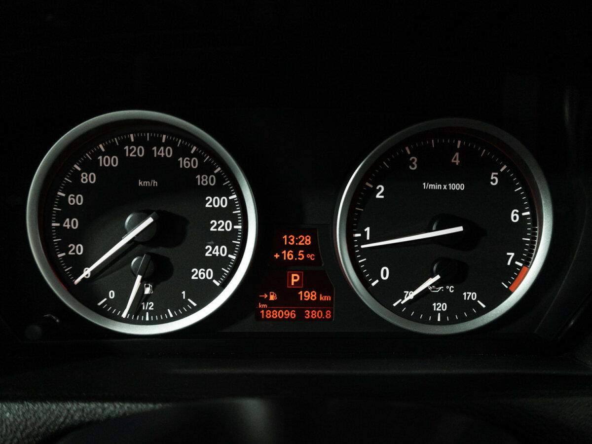 Купить BMW X6 с пробегом. Фото: #11