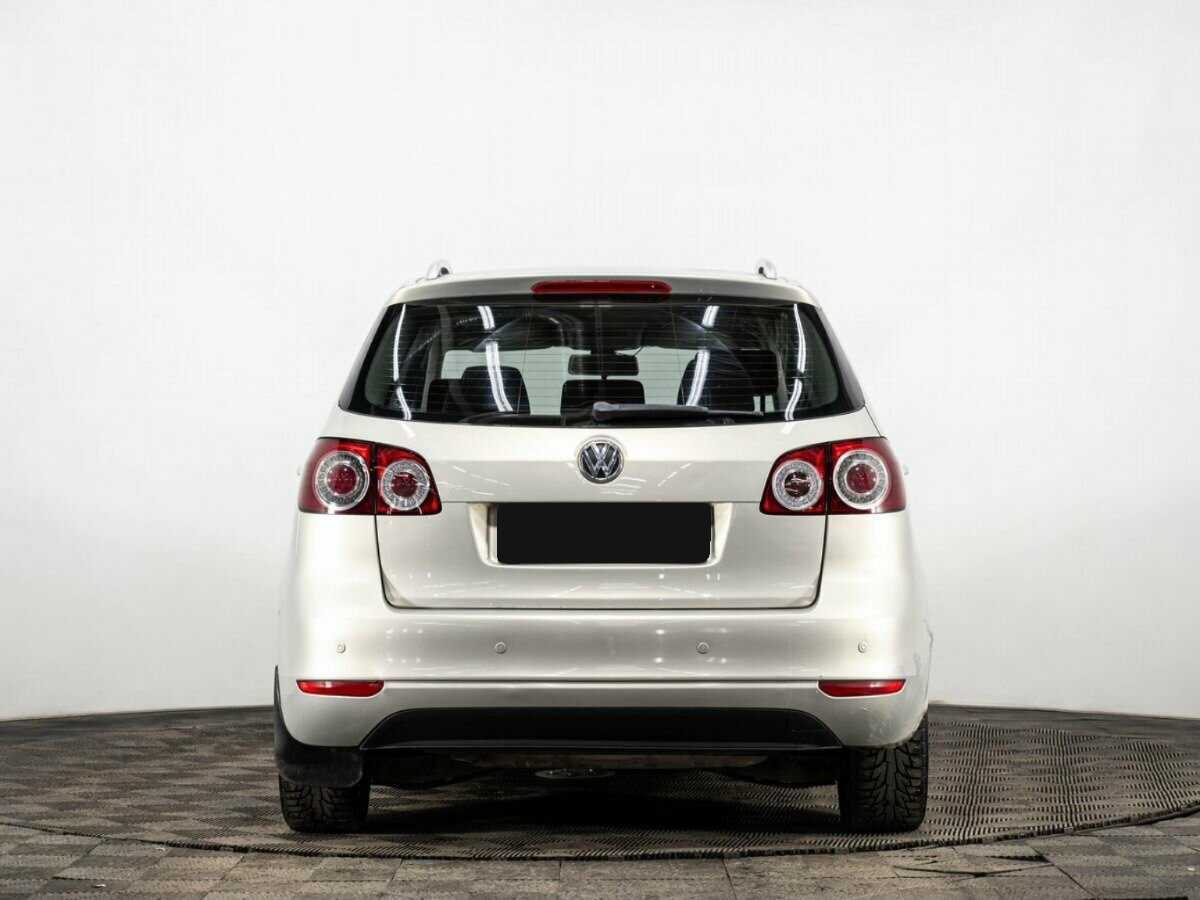 Купить Volkswagen Golf Plus с пробегом. Фото: #4