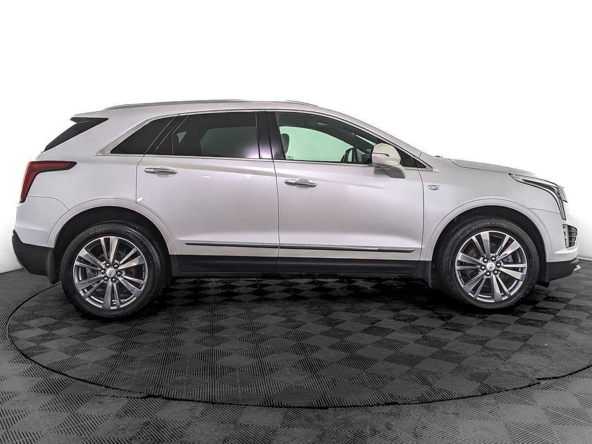 Купить Cadillac XT5 с пробегом. Фото: #3