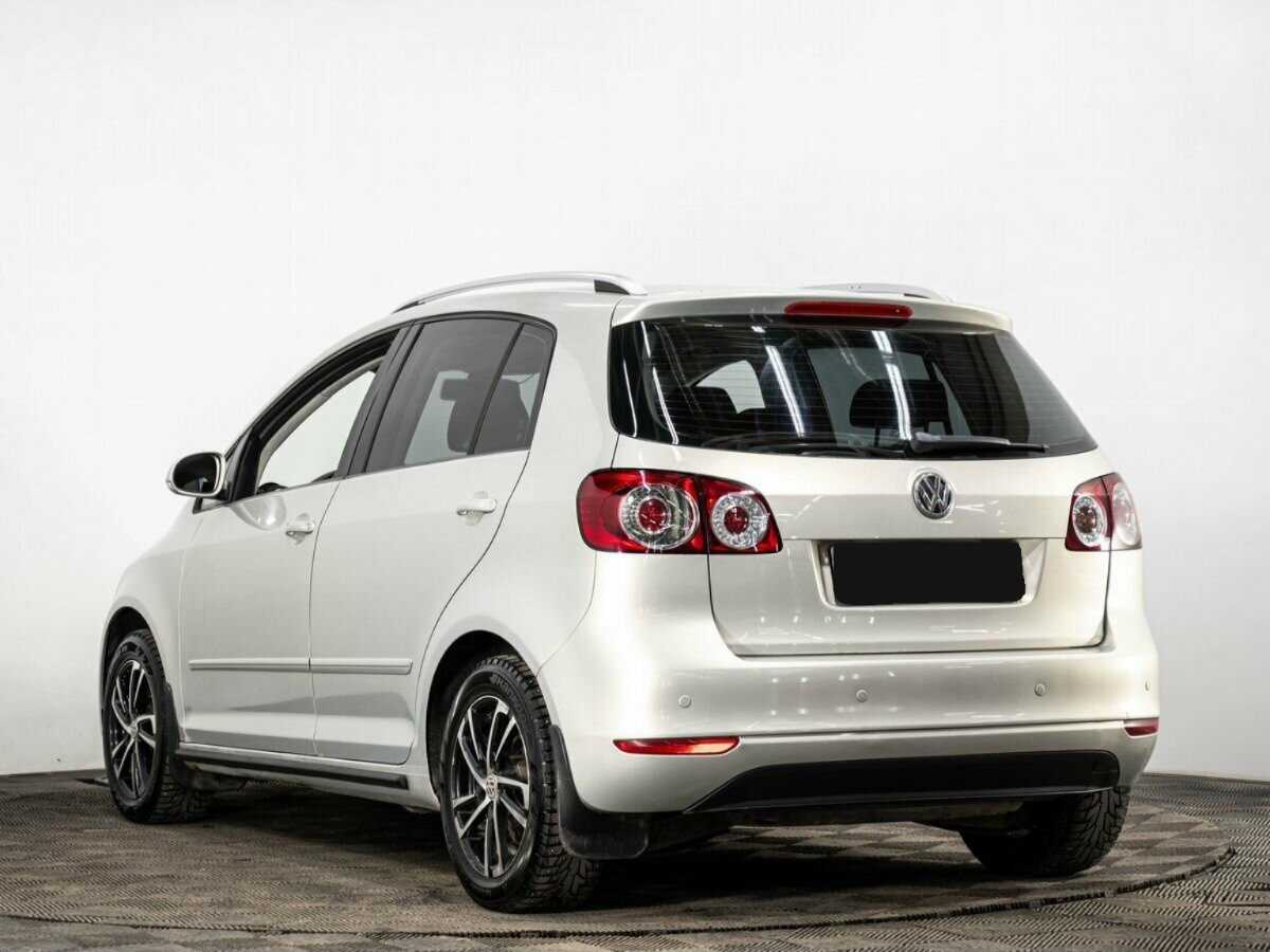 Купить Volkswagen Golf Plus с пробегом. Фото: #5