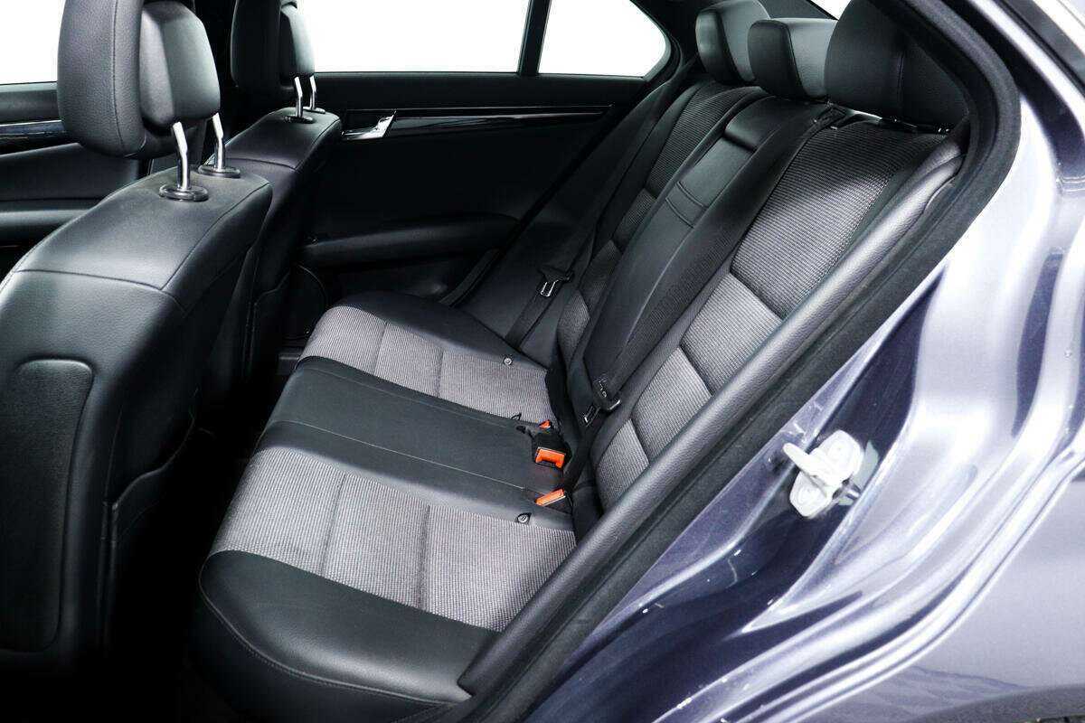 Купить Mercedes-Benz C-Класс с пробегом. Фото: #11
