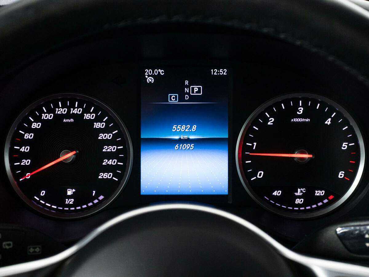Купить Mercedes-Benz GLC с пробегом. Фото: #11
