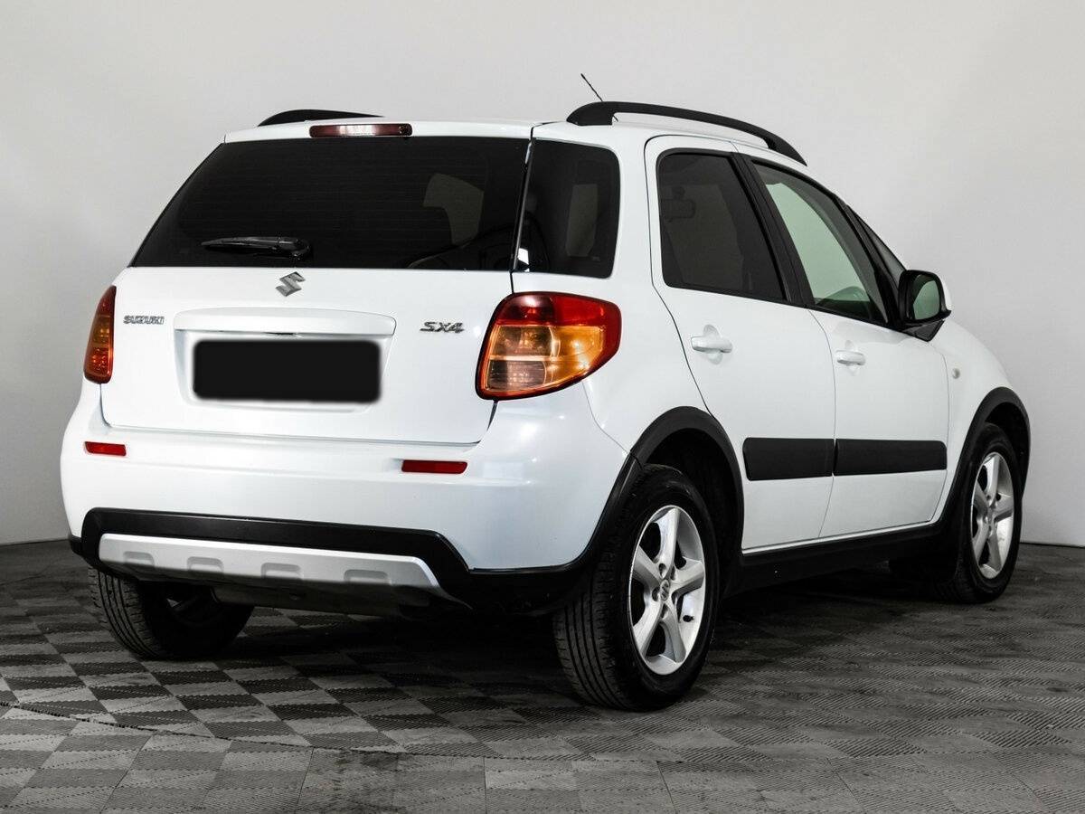 Купить Suzuki SX4 с пробегом. Фото: #4