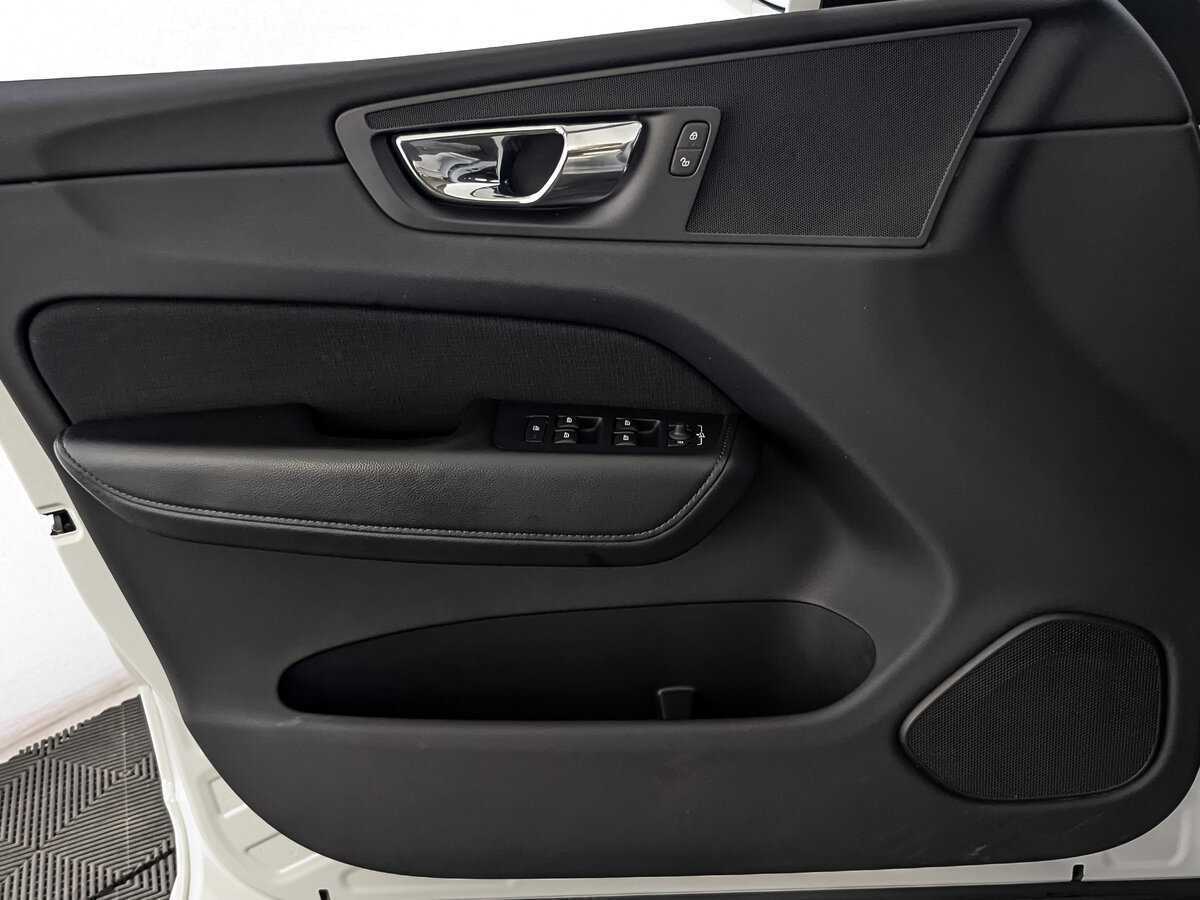 Купить Volvo XC60 с пробегом. Фото: #16