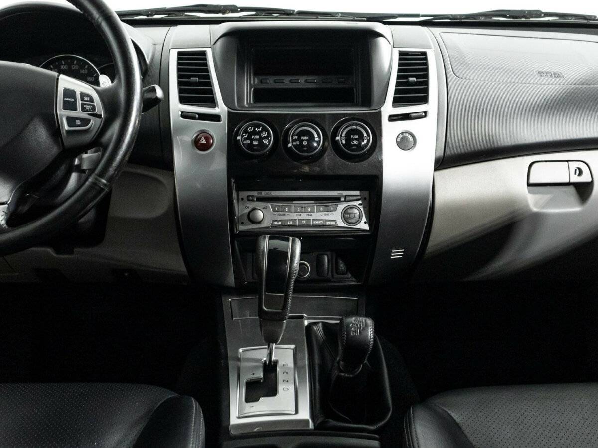 Купить Mitsubishi Pajero Sport с пробегом. Фото: #13
