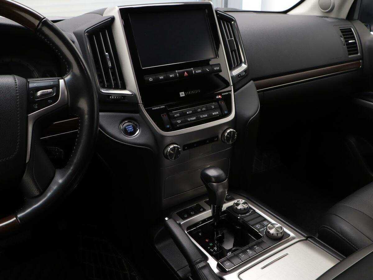 Купить Toyota Land Cruiser с пробегом. Фото: #16