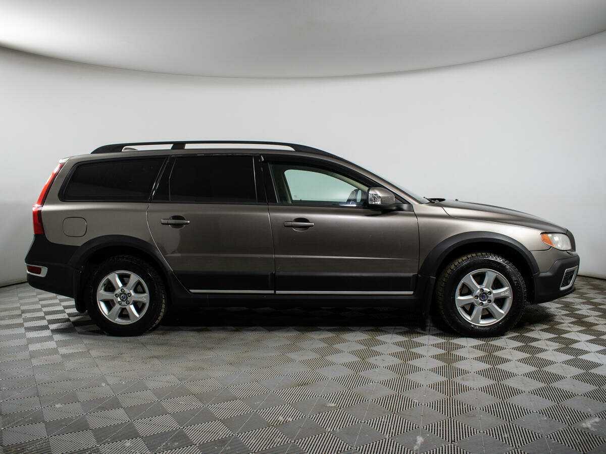 Купить Volvo XC70 с пробегом. Фото: #3