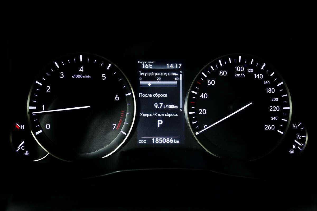 Купить Lexus ES с пробегом. Фото: #9