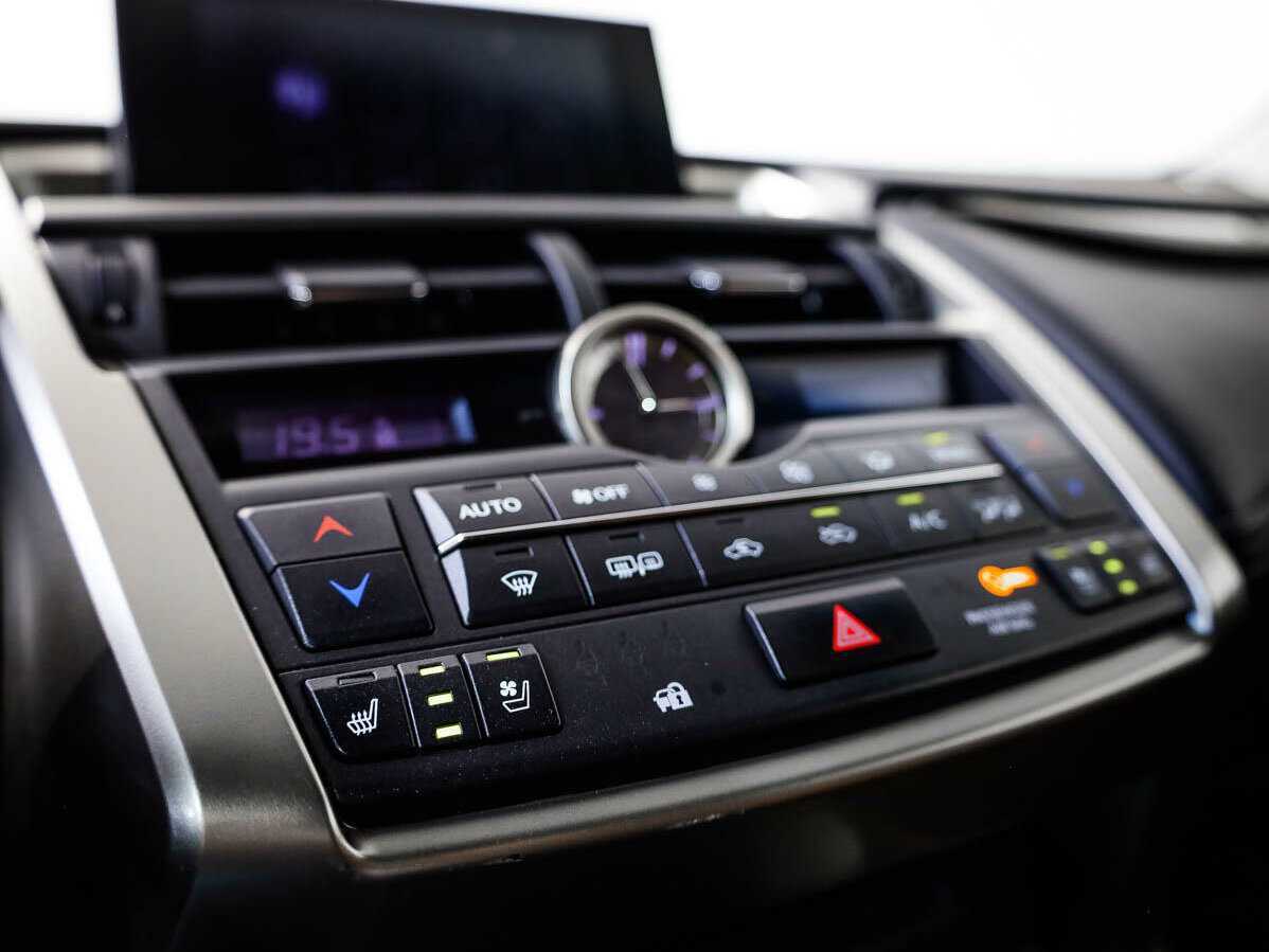 Купить Lexus NX с пробегом. Фото: #14