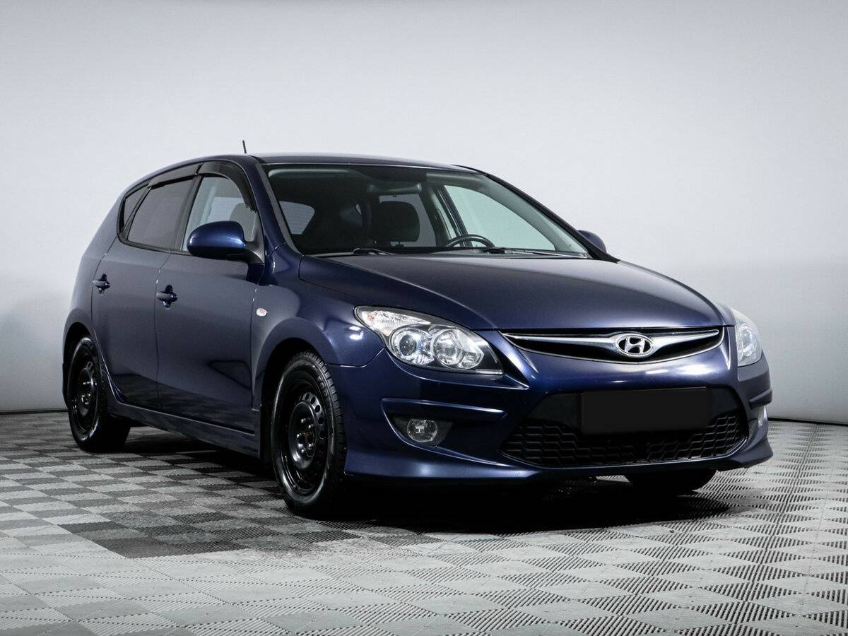 Купить Hyundai i30 с пробегом. Фото: #2