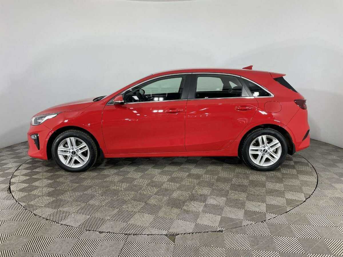 Купить Kia Ceed с пробегом. Фото: #4