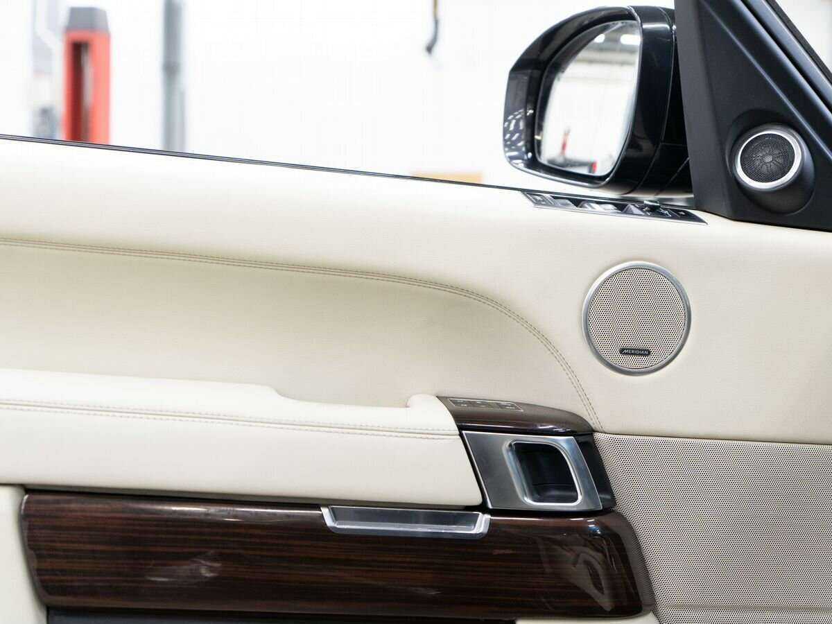 Купить Land Rover Range Rover с пробегом. Фото: #16