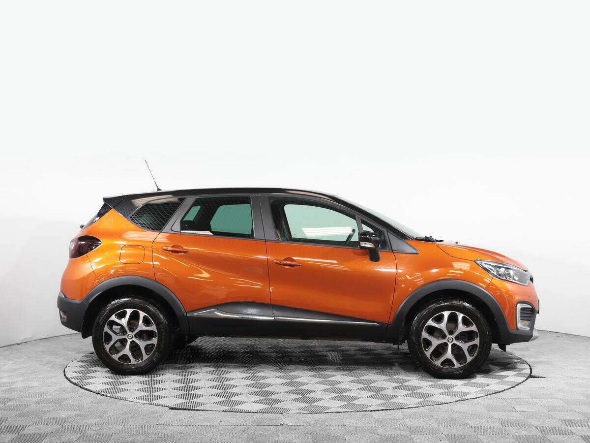 Купить Renault Kaptur с пробегом. Фото: #2