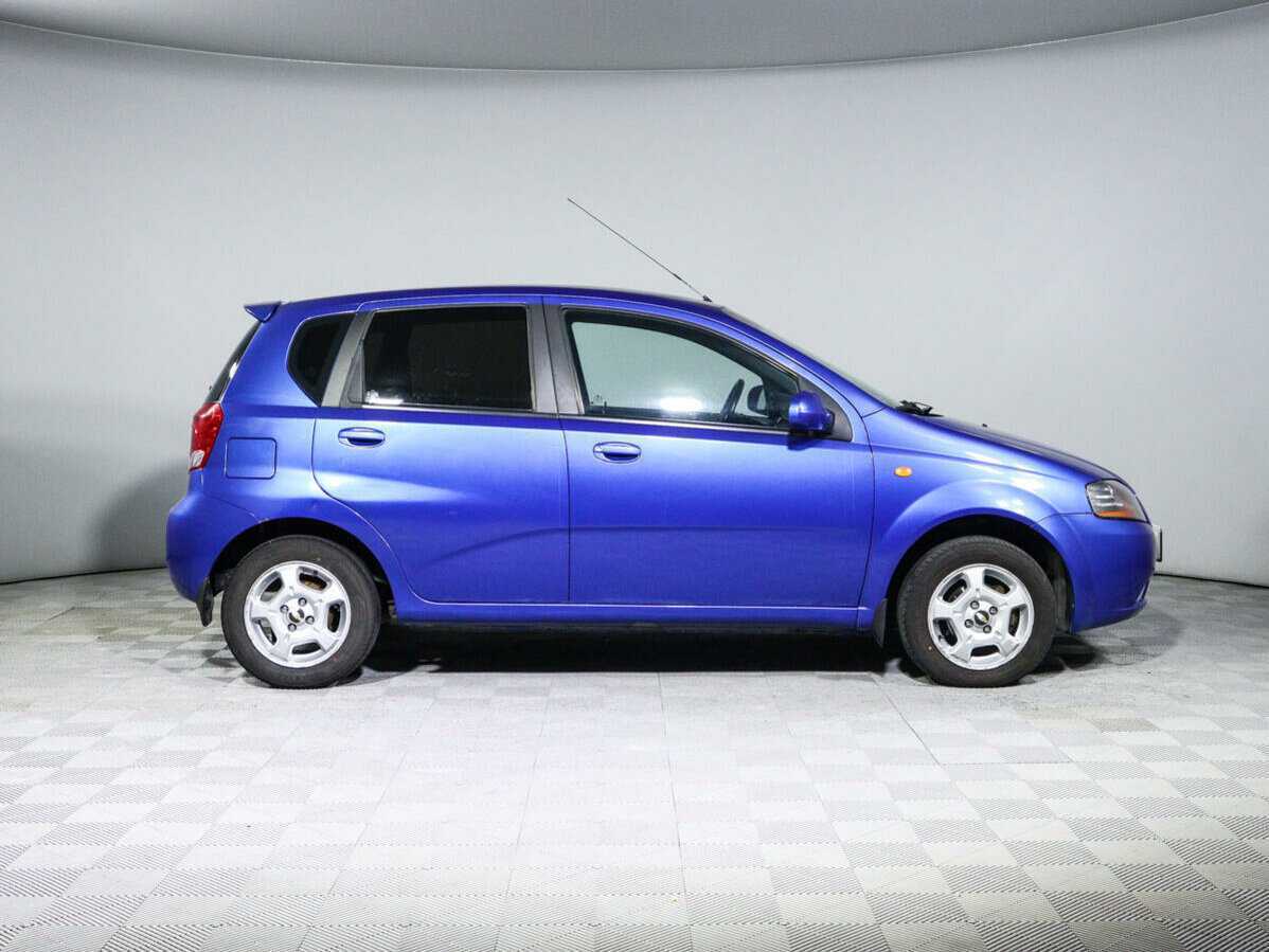 Купить Chevrolet Aveo с пробегом. Фото: #3