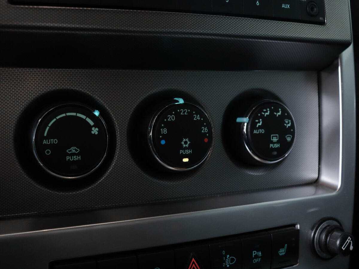 Купить Jeep Cherokee с пробегом. Фото: #13