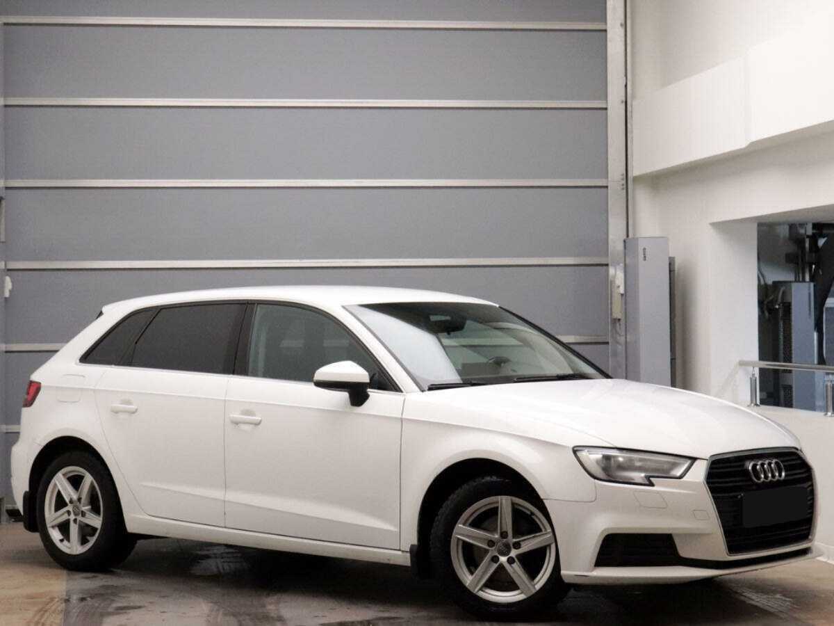 Купить Audi A3 с пробегом. Фото: #2