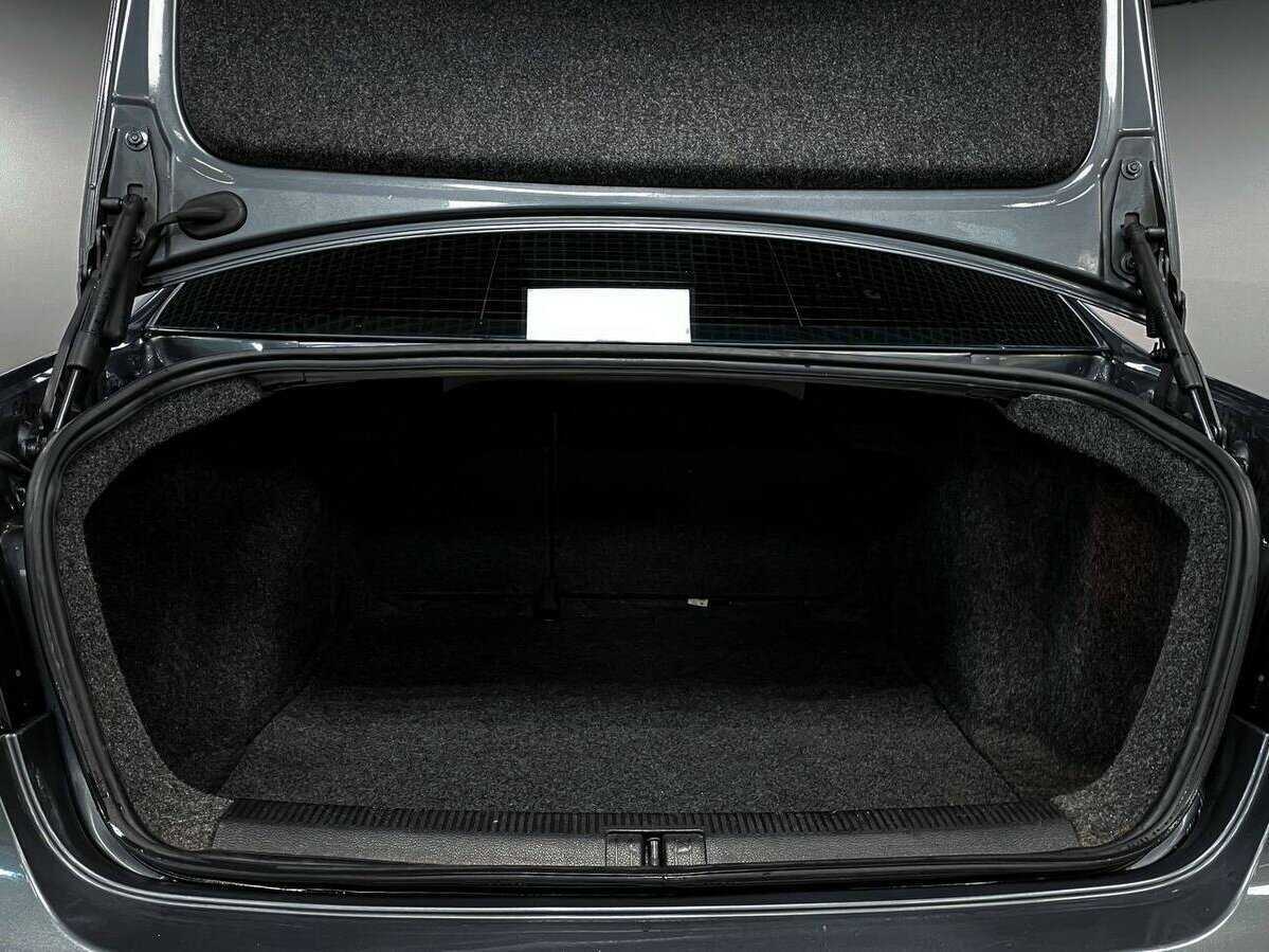 Купить Volkswagen Jetta с пробегом. Фото: #13