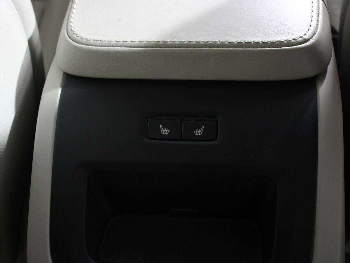 Купить Volvo XC90 с пробегом. Фото: #11