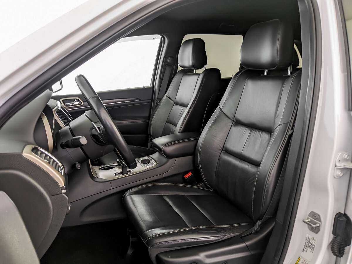 Купить Jeep Grand Cherokee с пробегом. Фото: #18