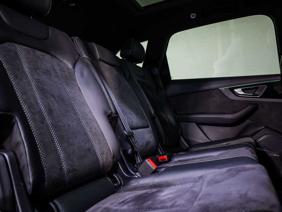 Купить Audi Q7 с пробегом. Фото: #11