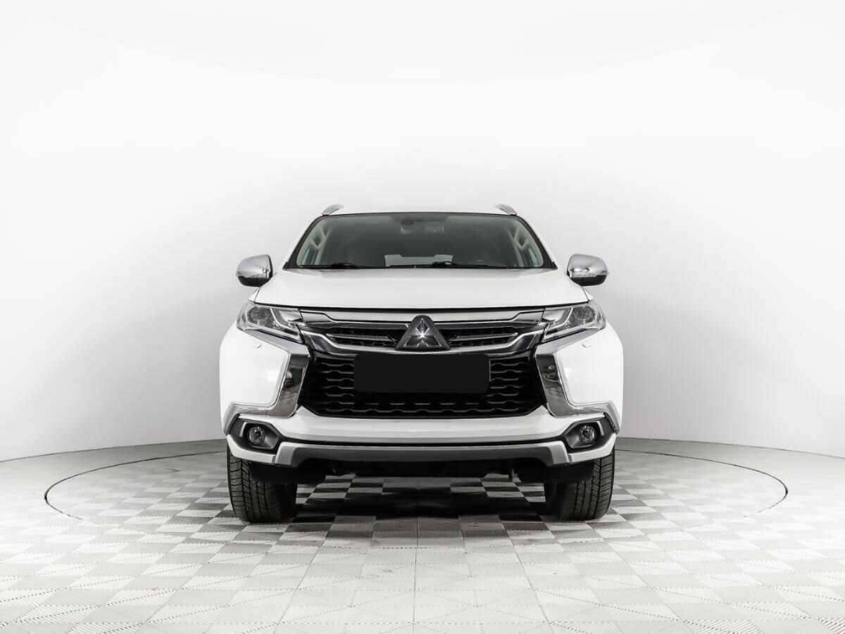 Купить Mitsubishi Pajero Sport с пробегом. Фото: #1