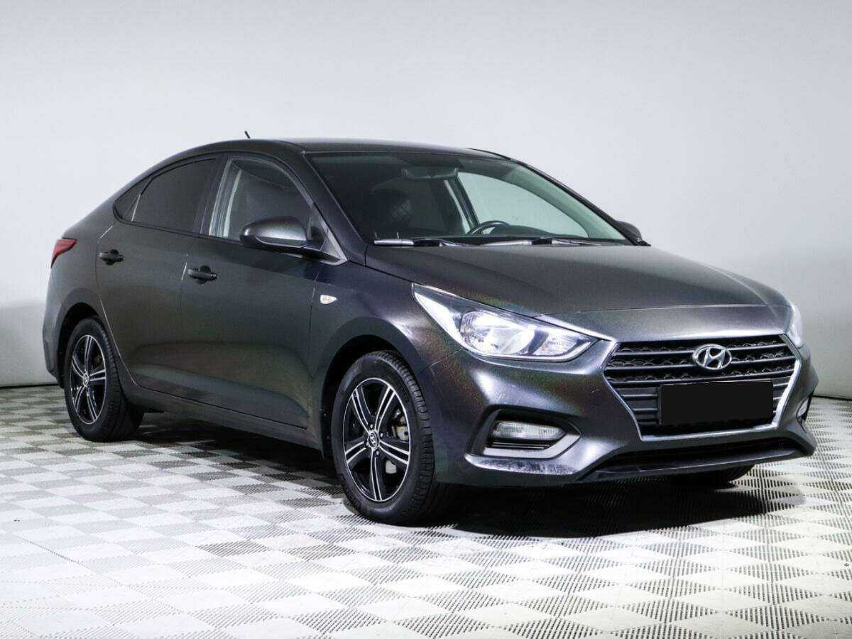Купить Hyundai Solaris с пробегом. Фото: #2