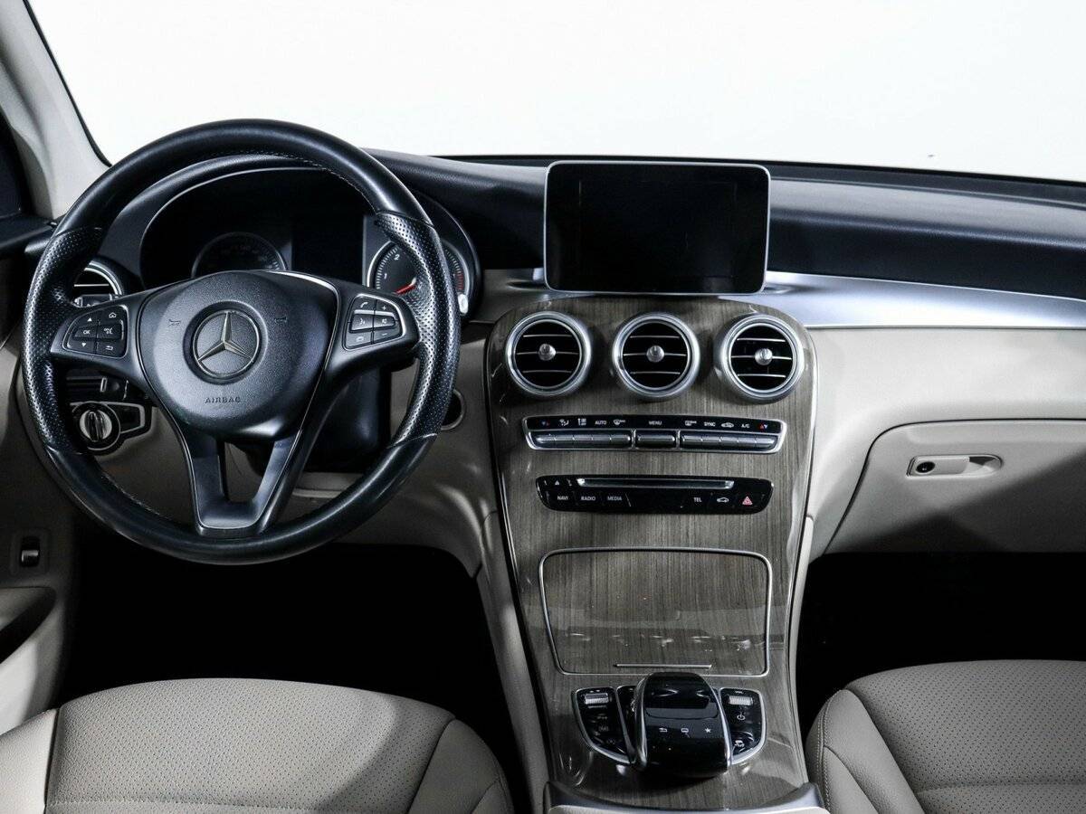 Купить Mercedes-Benz GLC с пробегом. Фото: #11