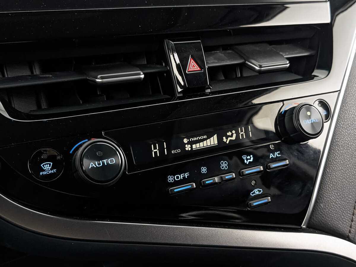 Купить Toyota Camry с пробегом. Фото: #20