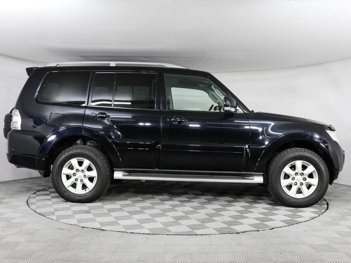 Купить Mitsubishi Pajero с пробегом. Фото: #3