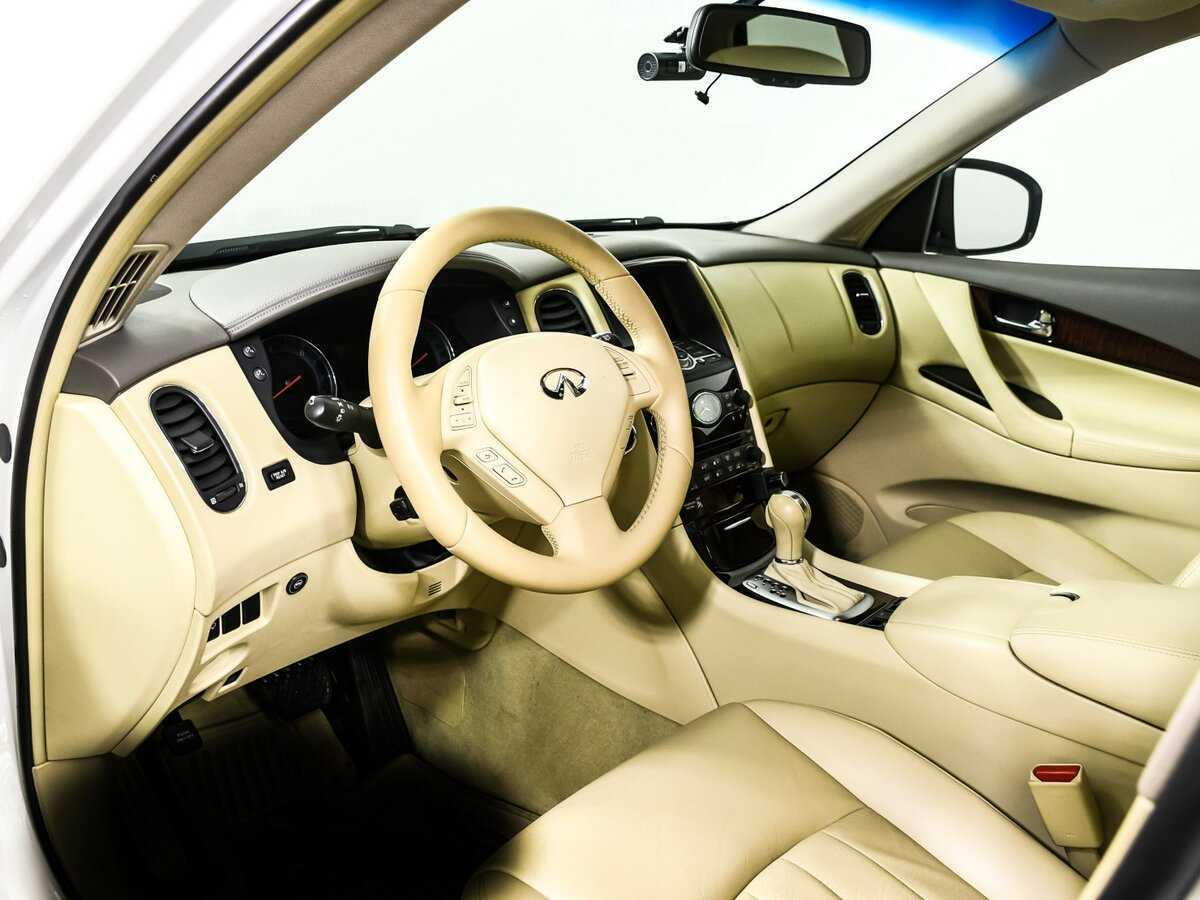 Купить Infiniti EX с пробегом. Фото: #12