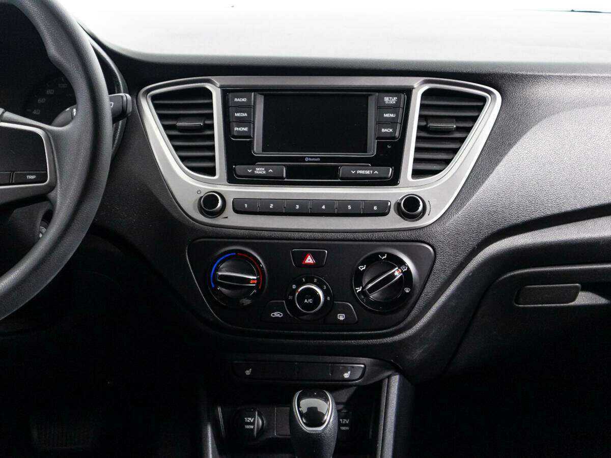 Купить Hyundai Solaris с пробегом. Фото: #13