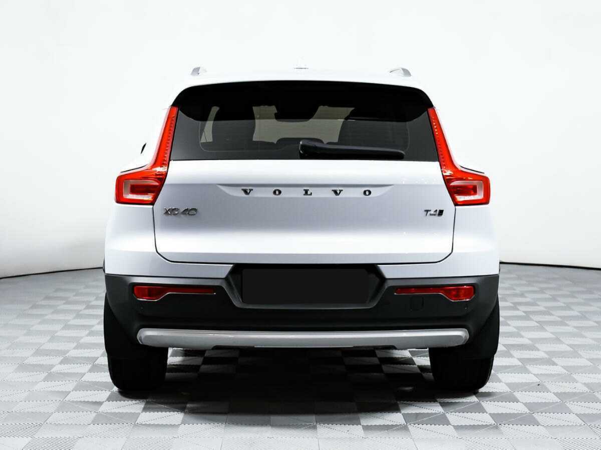 Купить Volvo XC40 с пробегом. Фото: #5